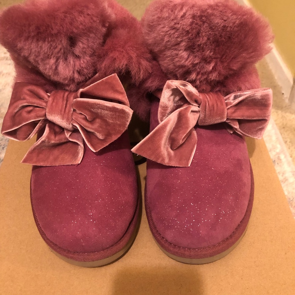 Ugg Gita twinkle bow mini